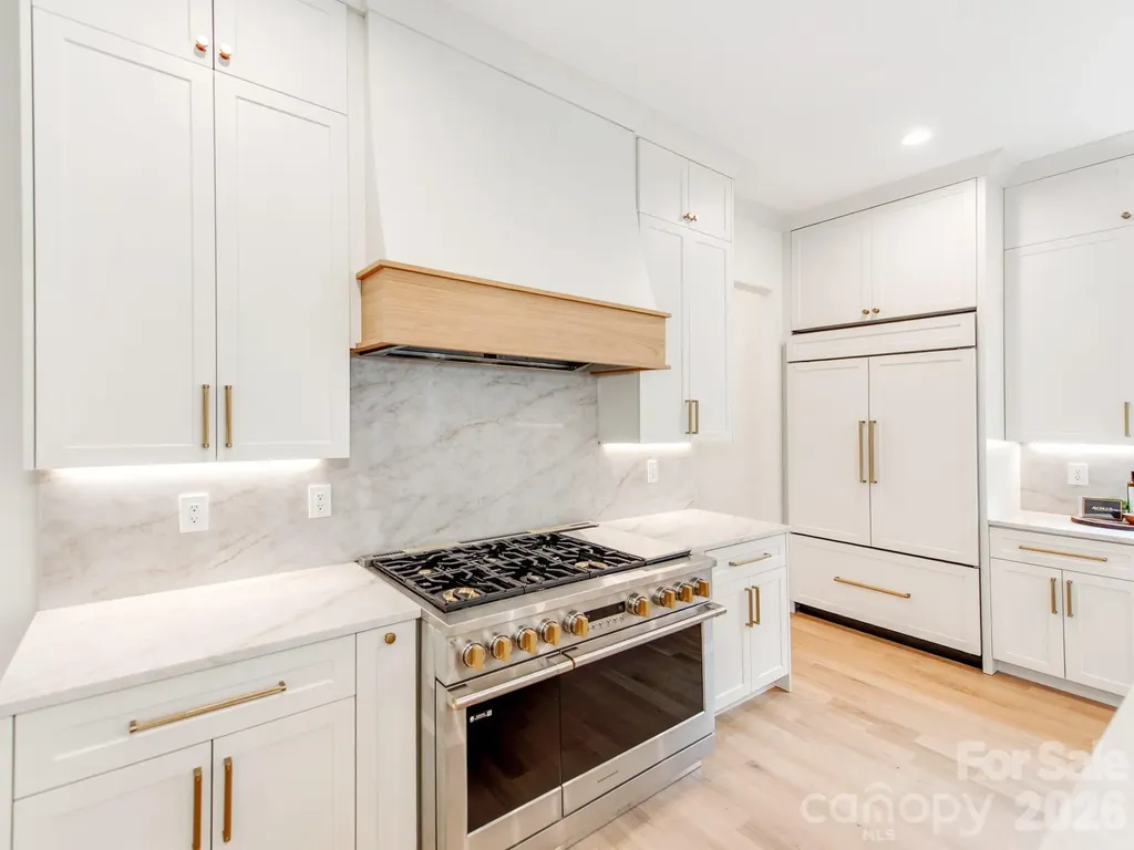4627 Water Oak Road Charlotte NC 28211