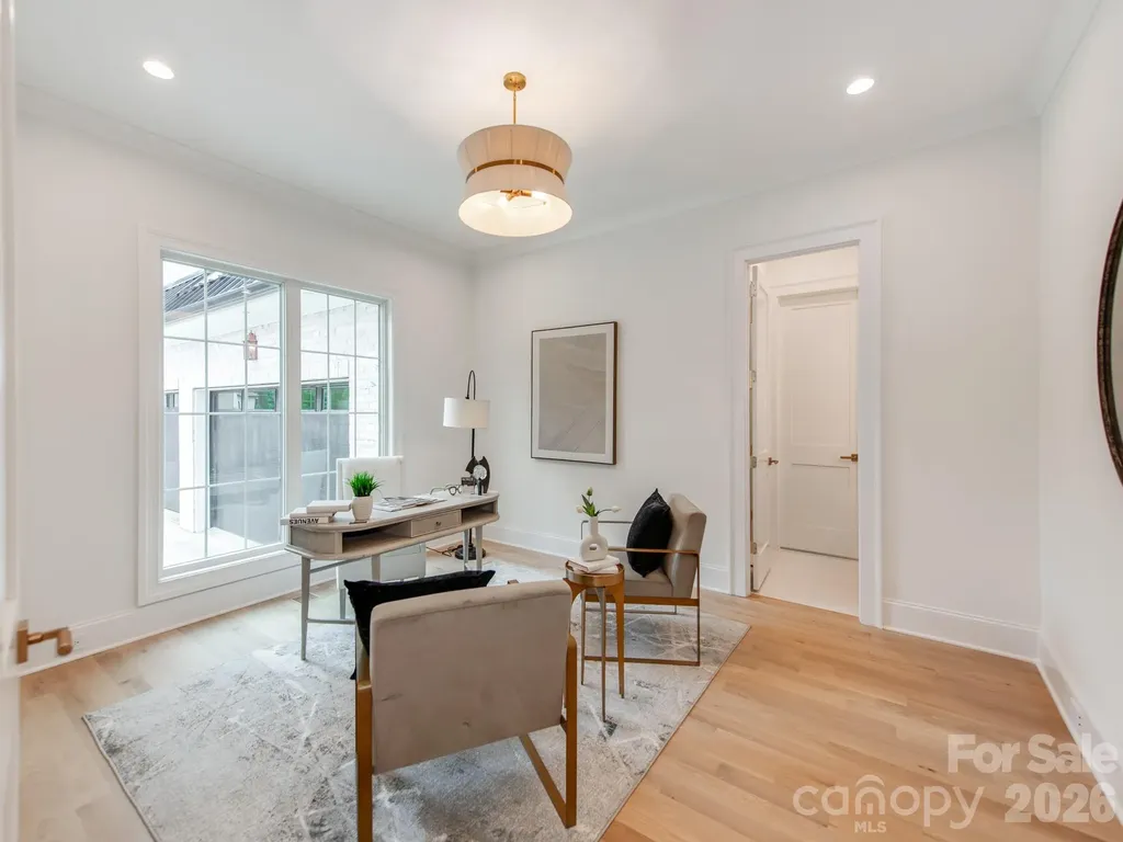 4627 Water Oak Road Charlotte NC 28211