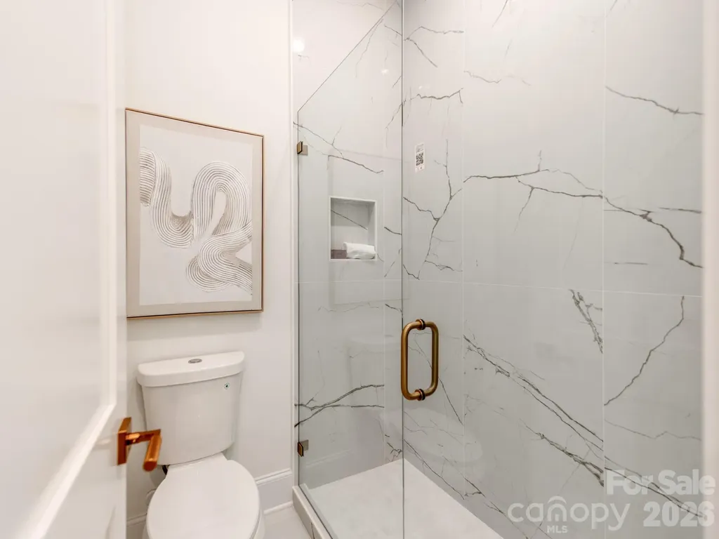 4627 Water Oak Road Charlotte NC 28211
