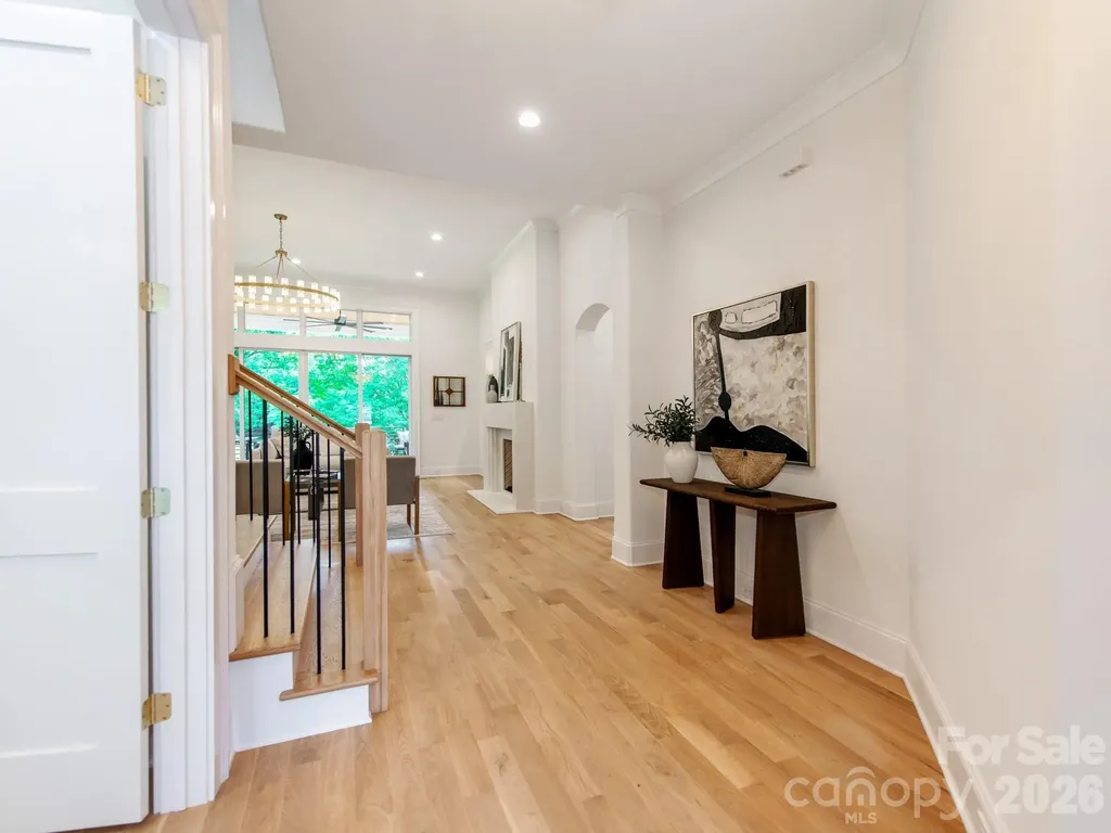 4627 Water Oak Road Charlotte NC 28211