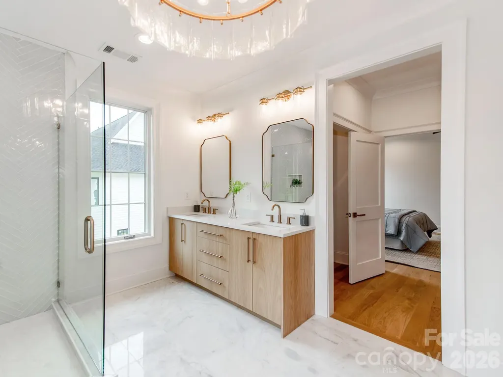 4627 Water Oak Road Charlotte NC 28211