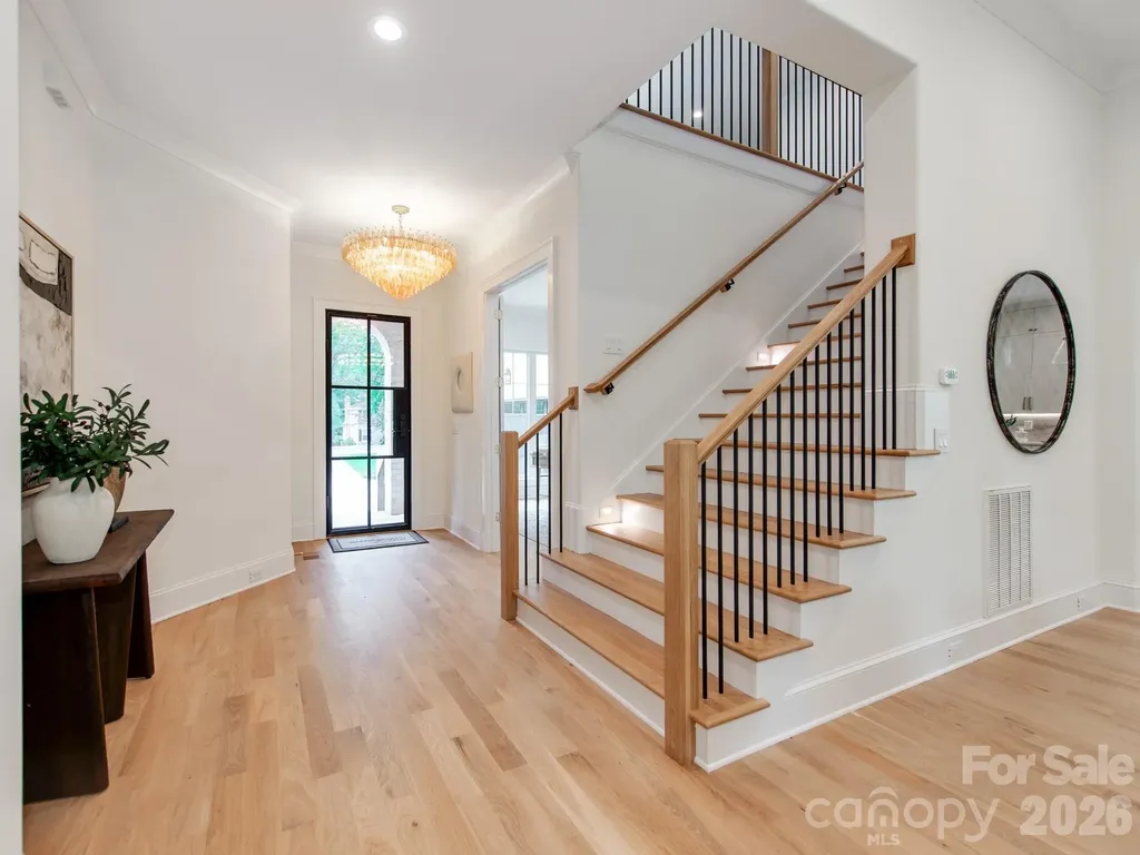 4627 Water Oak Road Charlotte NC 28211