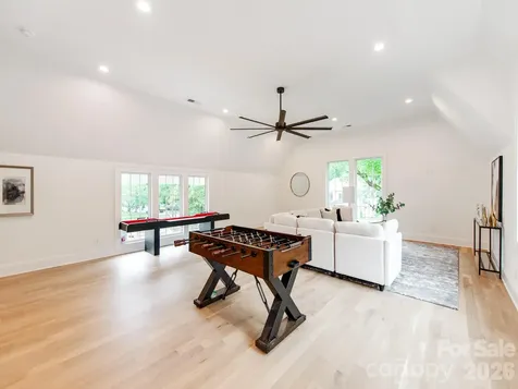 4627 Water Oak Road Charlotte NC 28211