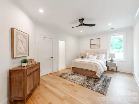 4627 Water Oak Road Charlotte NC 28211
