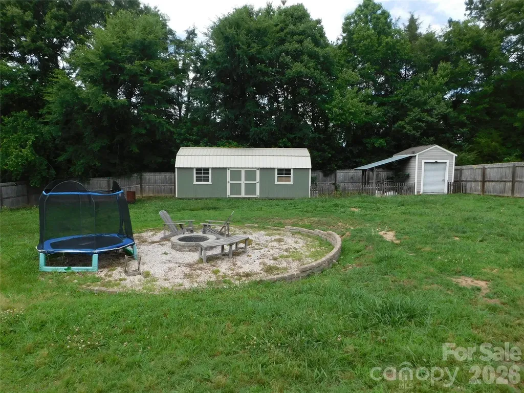 2707 Plantation Way Albemarle NC 28001