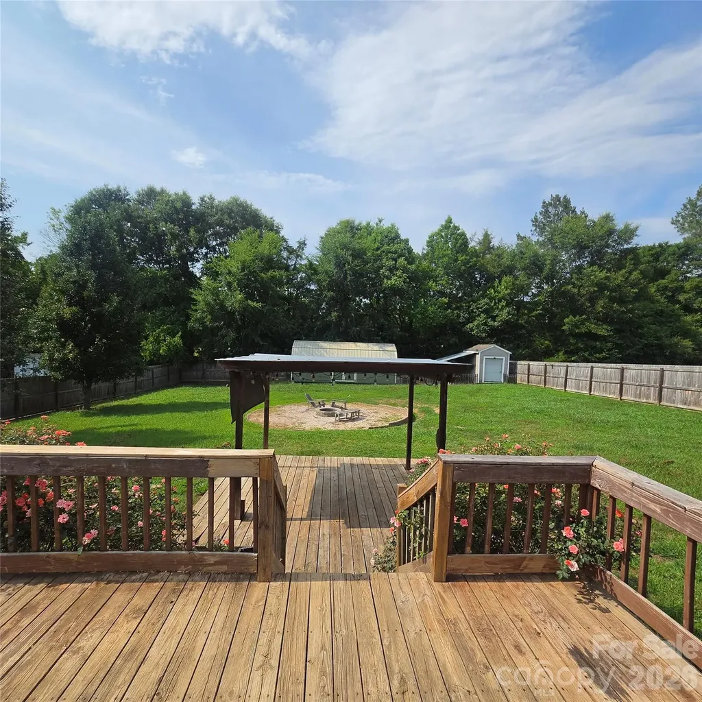 2707 Plantation Way Albemarle NC 28001