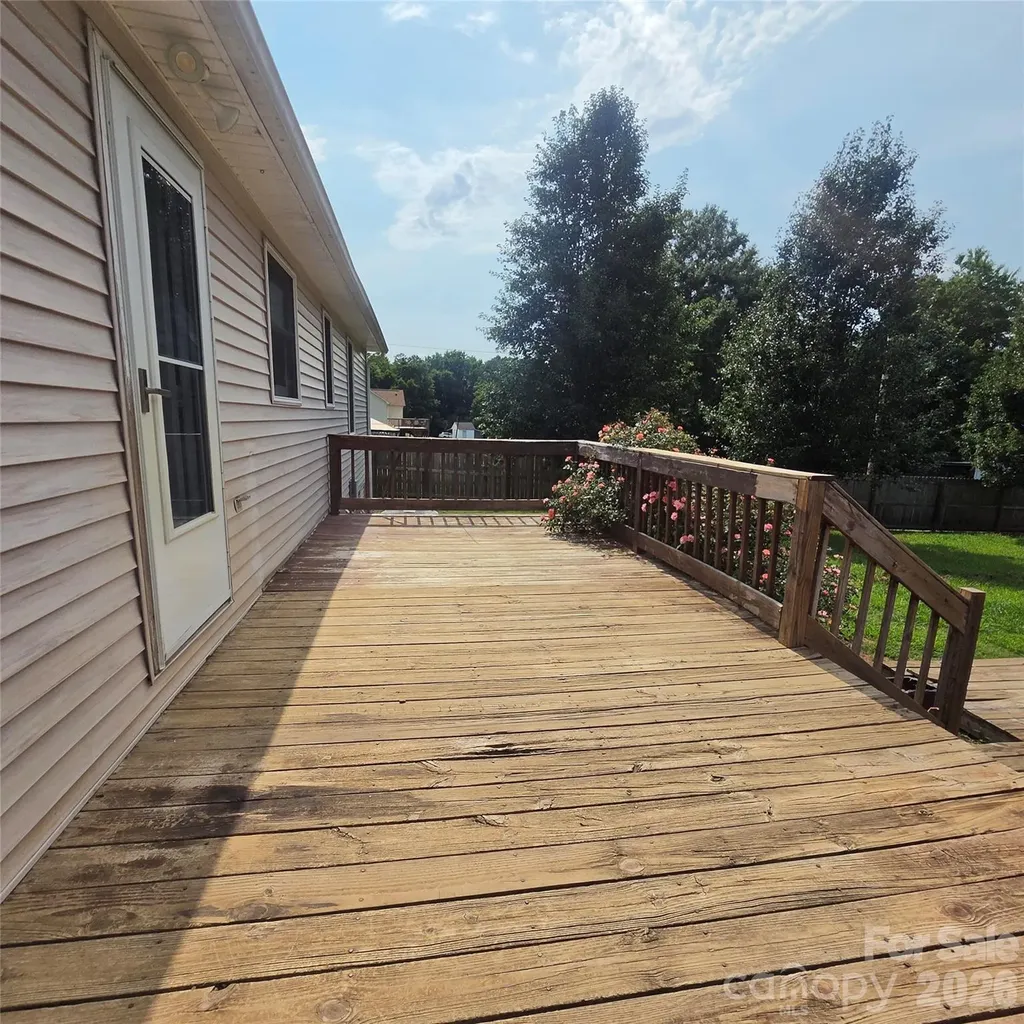 2707 Plantation Way Albemarle NC 28001