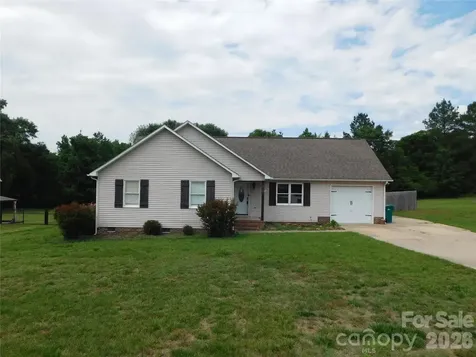 2707 Plantation Way Albemarle NC 28001