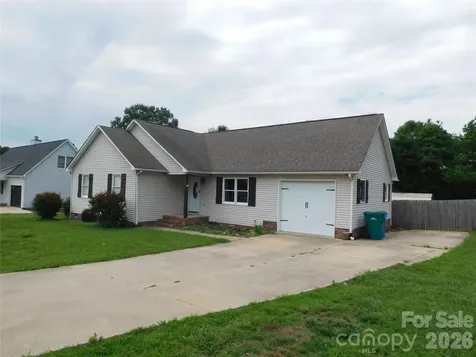 2707 Plantation Way Albemarle NC 28001
