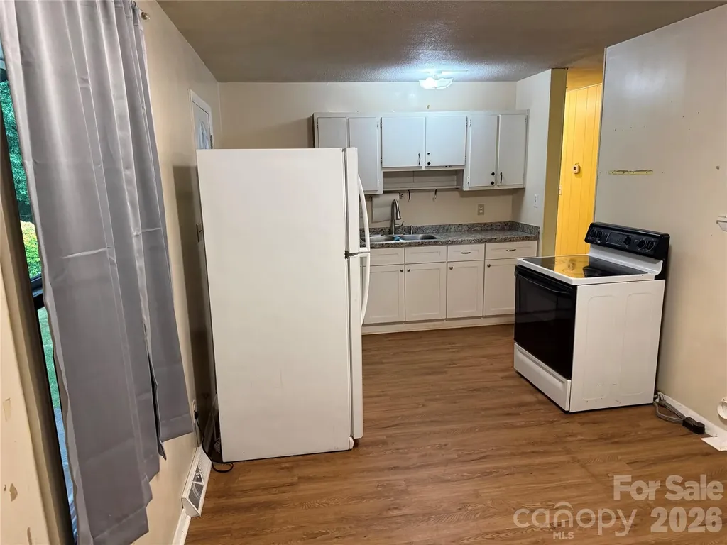 2609 Alleghany Street Charlotte NC 28208