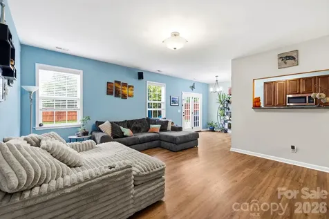 154 Haw River Road Fletcher NC 28732