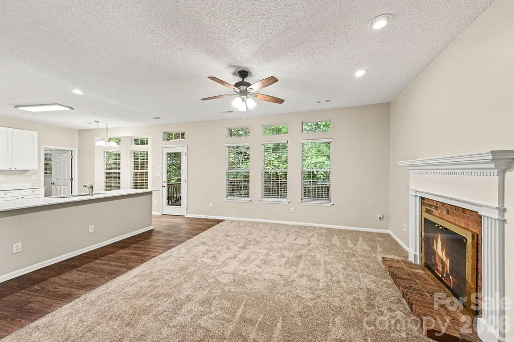 4619 Kirkgard Trail Charlotte NC 28269