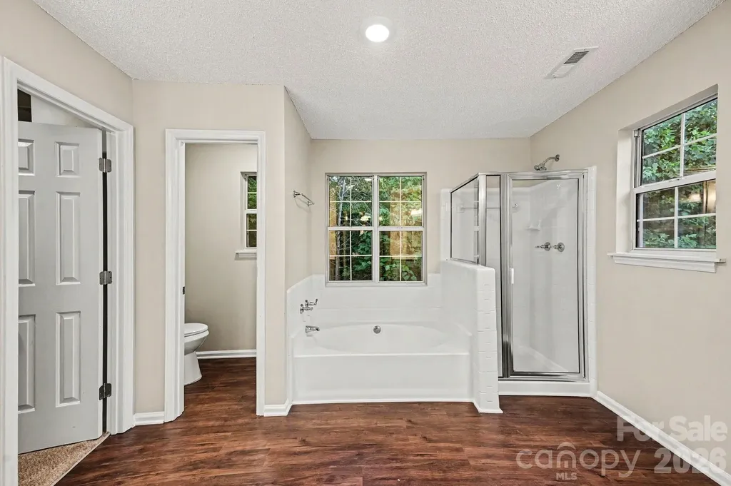4619 Kirkgard Trail Charlotte NC 28269