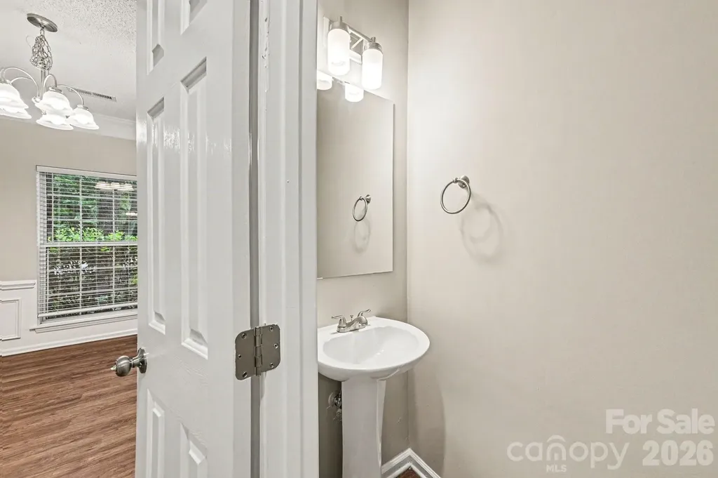 4619 Kirkgard Trail Charlotte NC 28269
