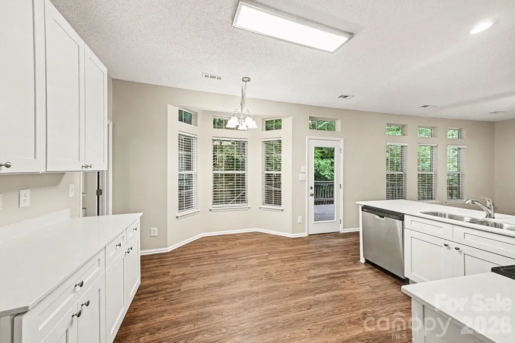 4619 Kirkgard Trail Charlotte NC 28269