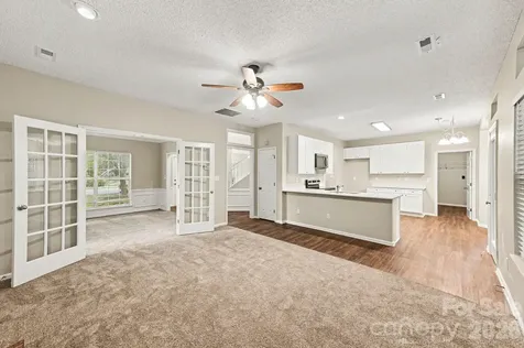 4619 Kirkgard Trail Charlotte NC 28269