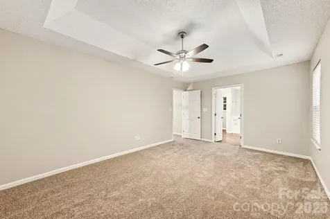 4619 Kirkgard Trail Charlotte NC 28269