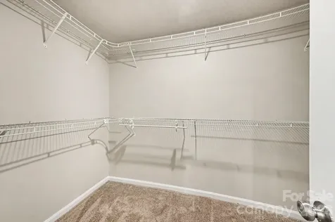 4619 Kirkgard Trail Charlotte NC 28269