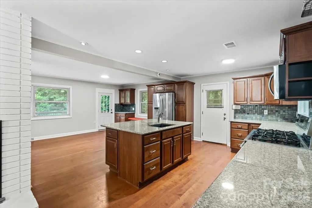 7328 Everett Drive Charlotte NC 28214