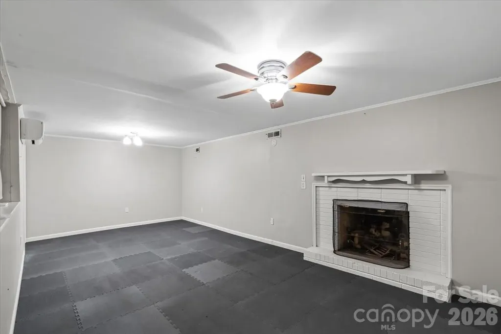 7328 Everett Drive Charlotte NC 28214