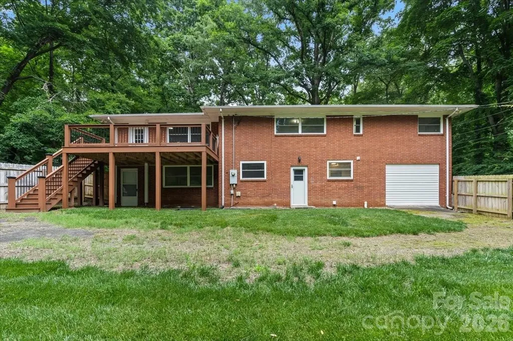 7328 Everett Drive Charlotte NC 28214