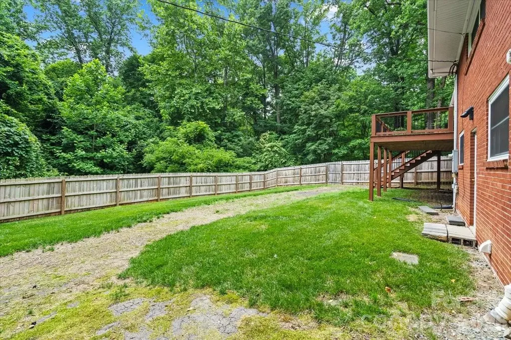 7328 Everett Drive Charlotte NC 28214
