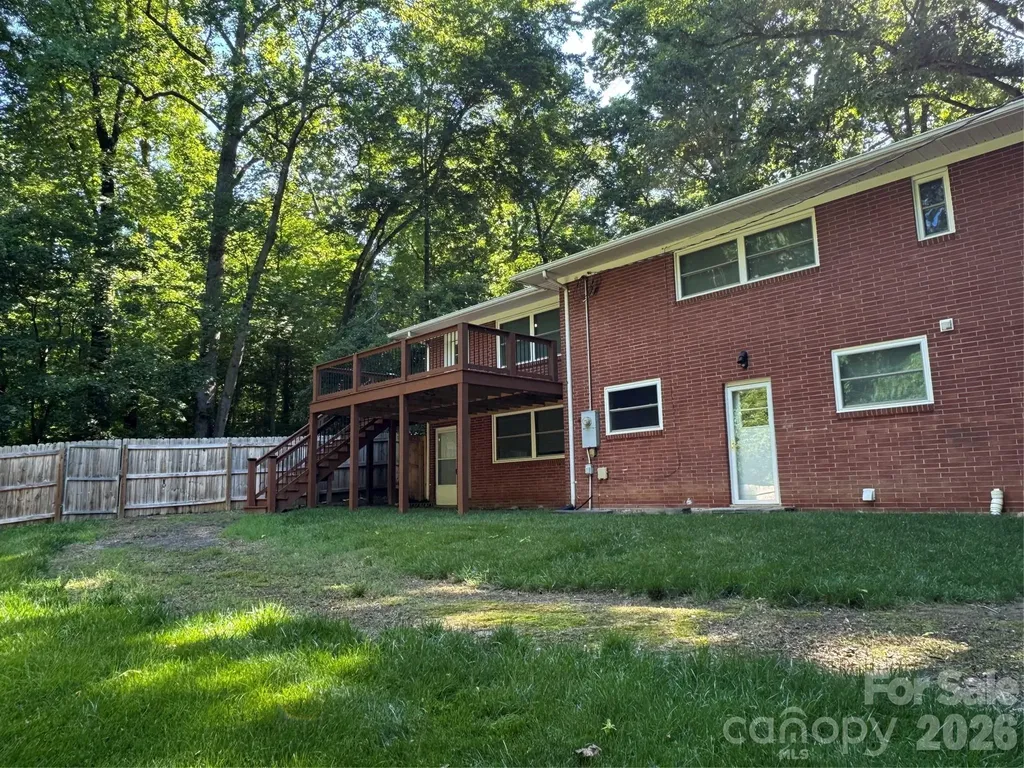 7328 Everett Drive Charlotte NC 28214