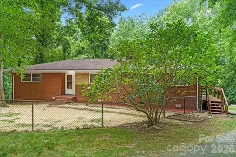 7328 Everett Drive Charlotte NC 28214