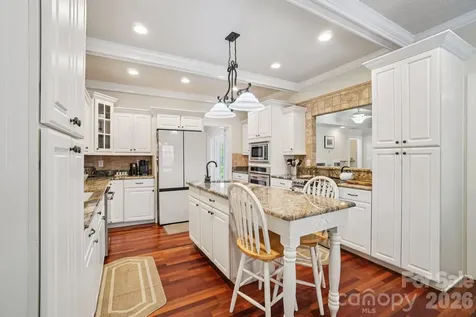 302 Davy Crockett Drive Maggie Valley NC 28751