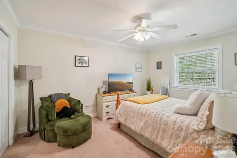 302 Davy Crockett Drive Maggie Valley NC 28751