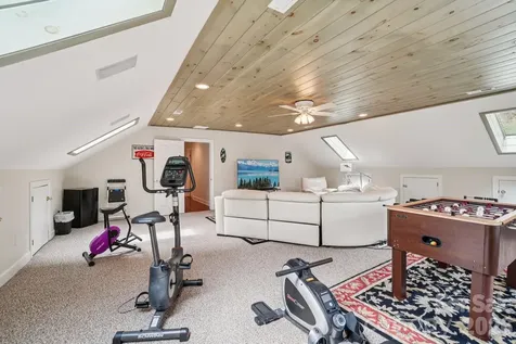 302 Davy Crockett Drive Maggie Valley NC 28751