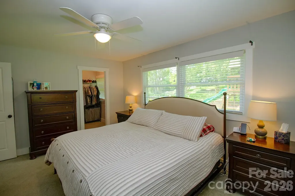 36 Clarendon Road Asheville NC 28806