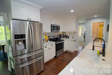 36 Clarendon Road Asheville NC 28806