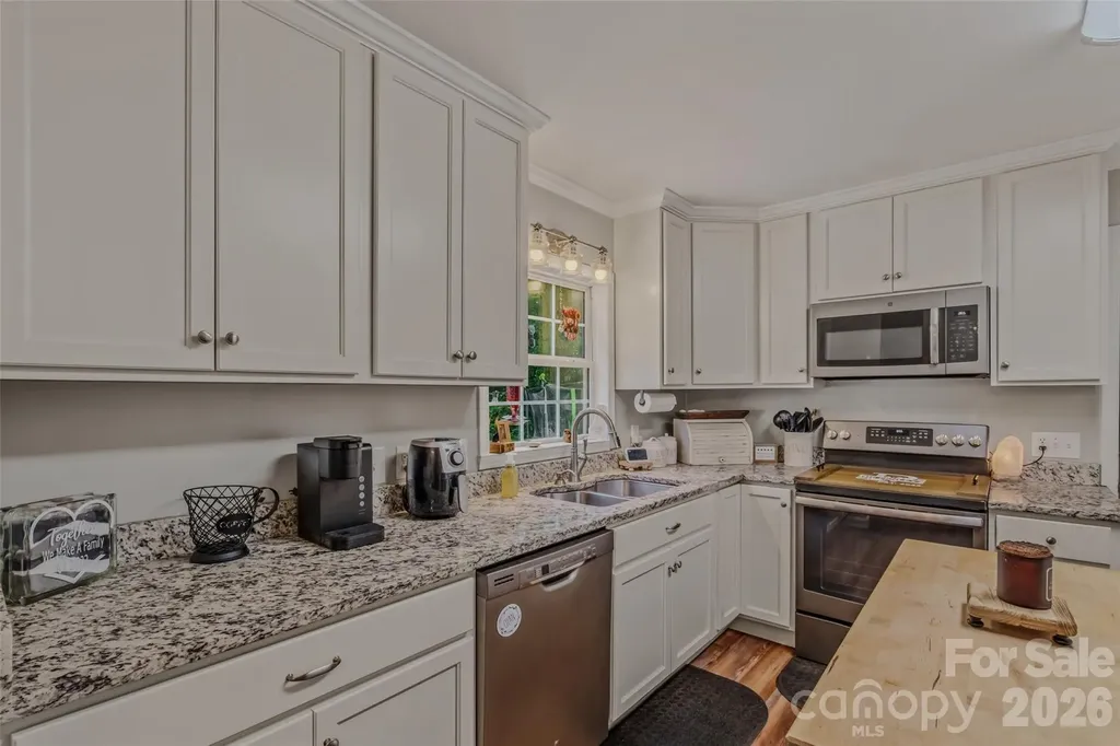 145 Wisconsin Avenue Elkin NC 28621