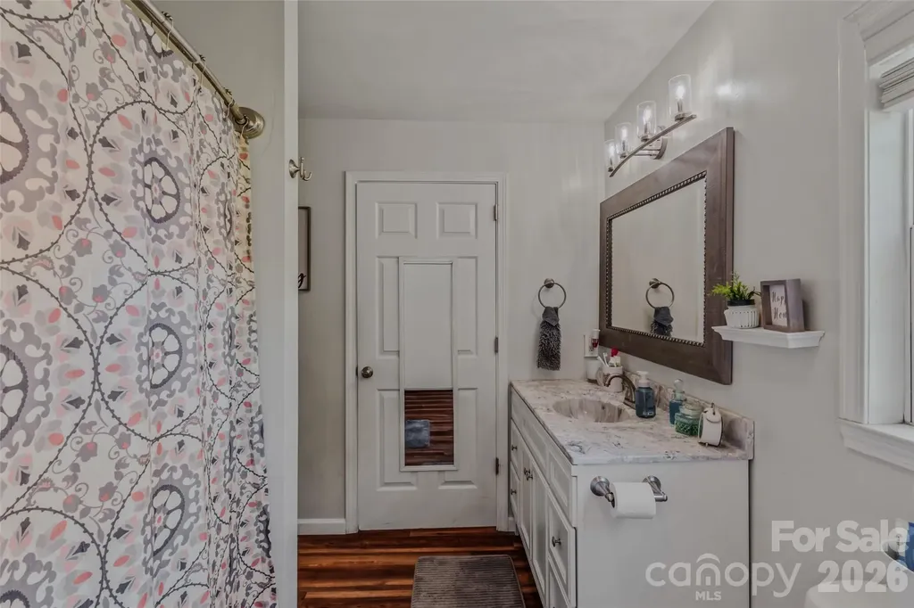 145 Wisconsin Avenue Elkin NC 28621