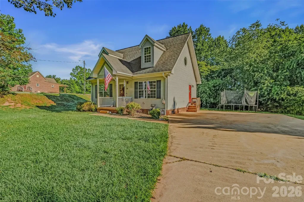145 Wisconsin Avenue Elkin NC 28621