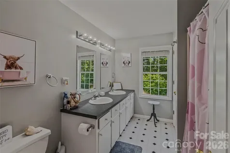145 Wisconsin Avenue Elkin NC 28621