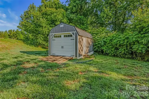 145 Wisconsin Avenue Elkin NC 28621