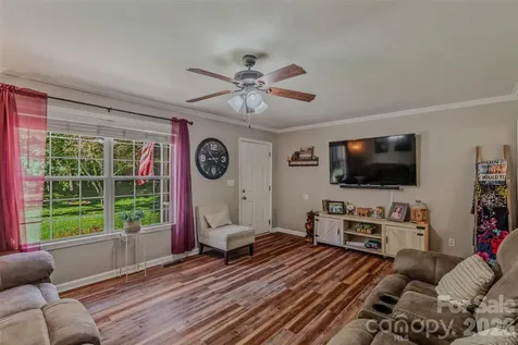 145 Wisconsin Avenue Elkin NC 28621