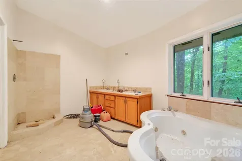 1614 Gateway Parkway Old Fort NC 28762