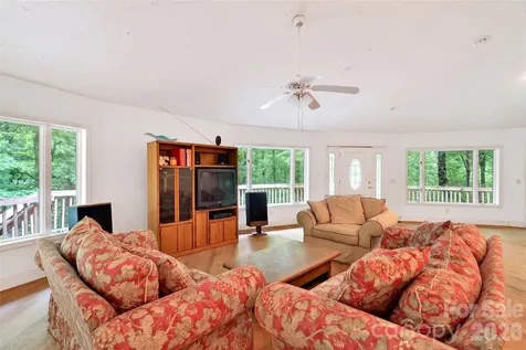1614 Gateway Parkway Old Fort NC 28762