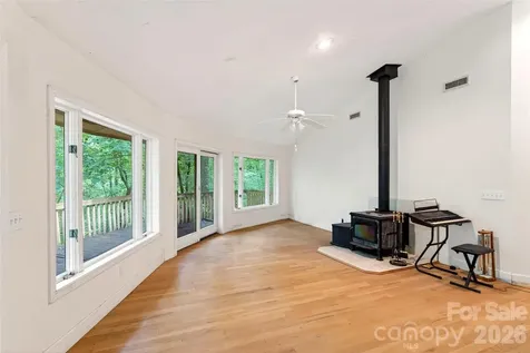 1614 Gateway Parkway Old Fort NC 28762