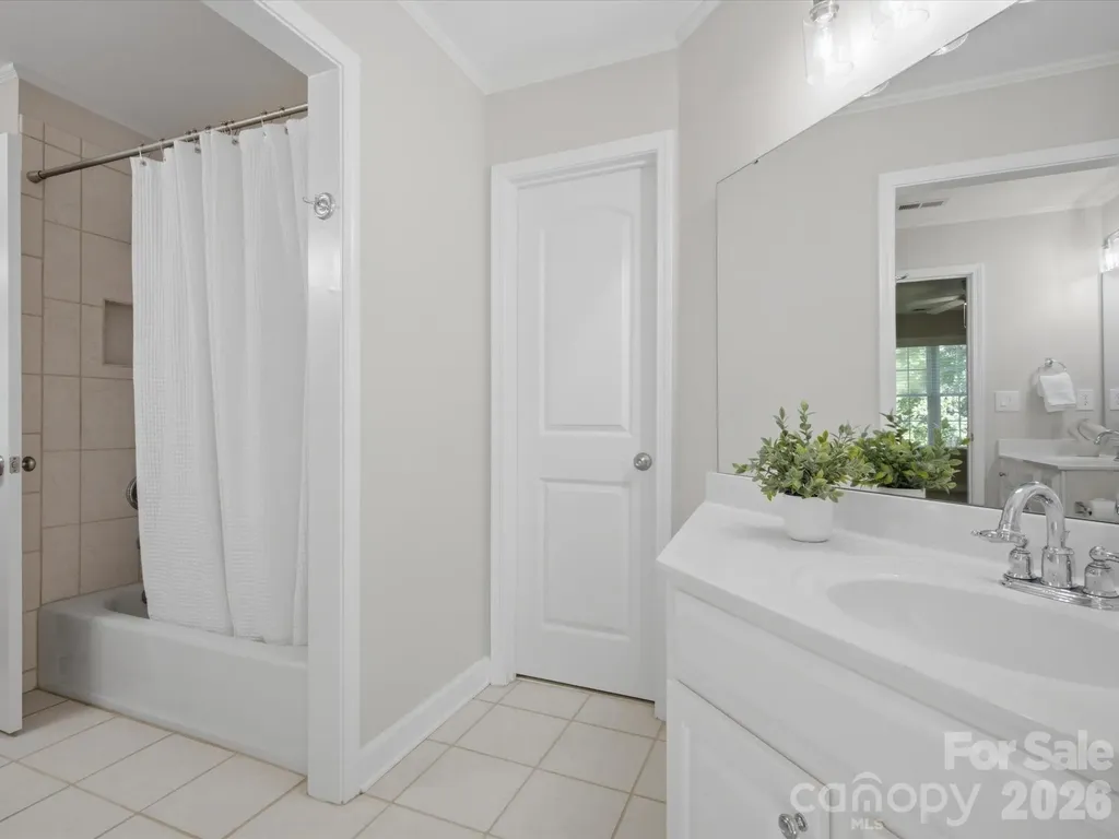 3422 Delamere Drive Matthews NC 28104