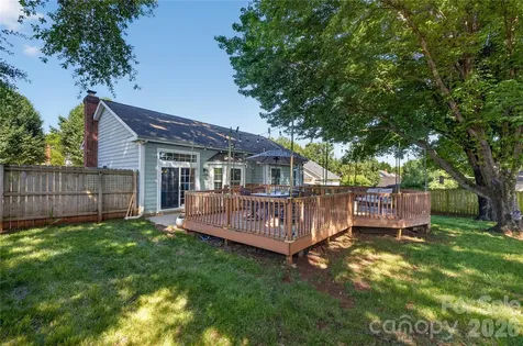 907 Gretna Green Drive Charlotte NC 28217