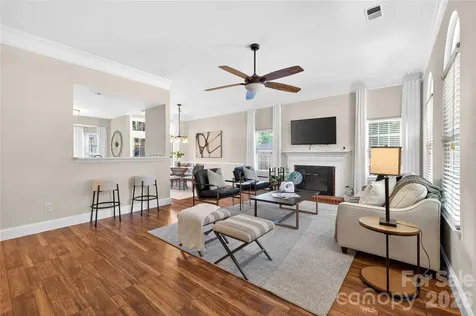 907 Gretna Green Drive Charlotte NC 28217