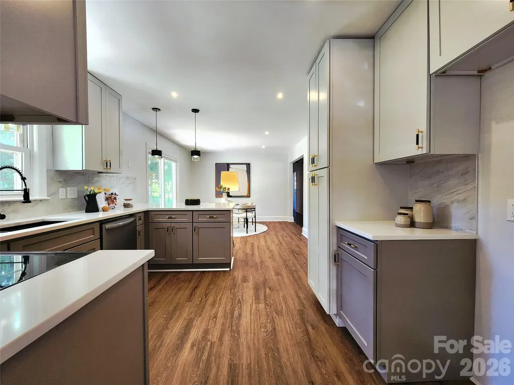 3528 Enfield Road Charlotte NC 28205