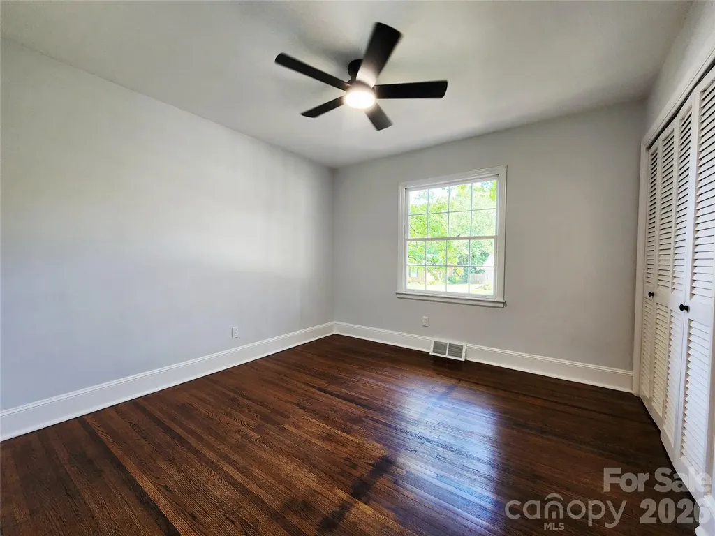 3528 Enfield Road Charlotte NC 28205