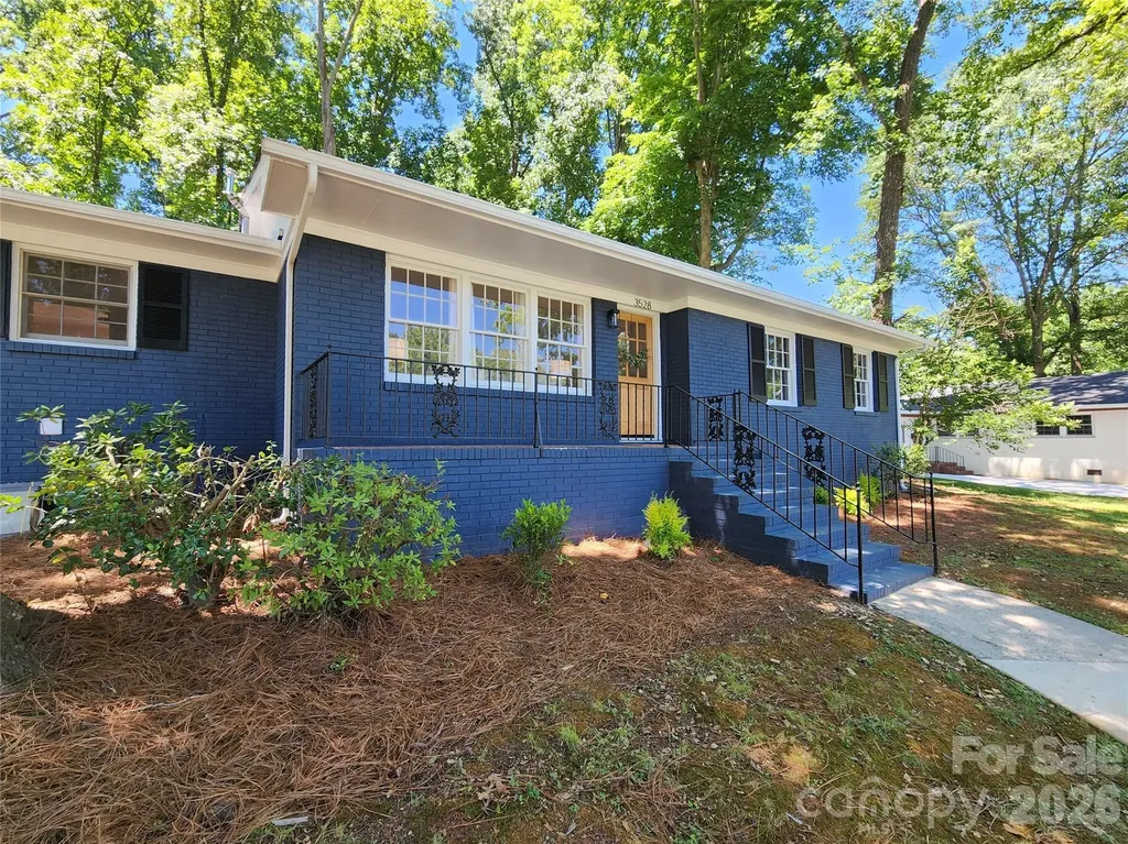 3528 Enfield Road Charlotte NC 28205