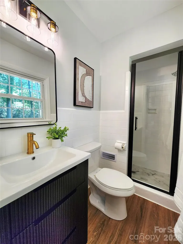 3528 Enfield Road Charlotte NC 28205