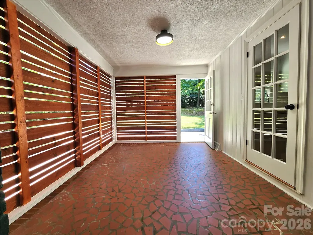 3528 Enfield Road Charlotte NC 28205